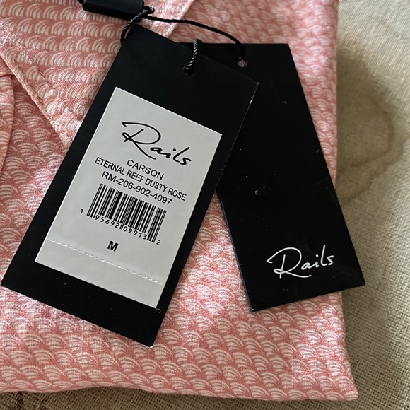 NWT Rails Carson short sleeve shirt (m) - Picture 4 of 5